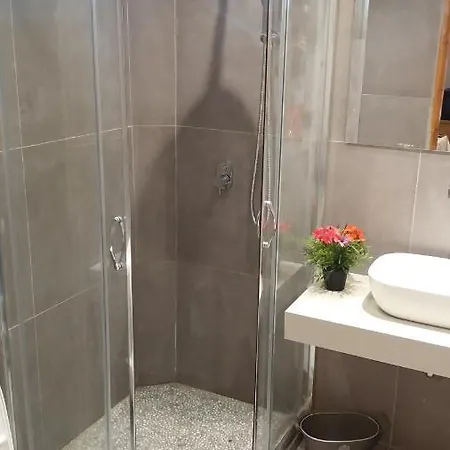 Next To The Sea * Kivérion