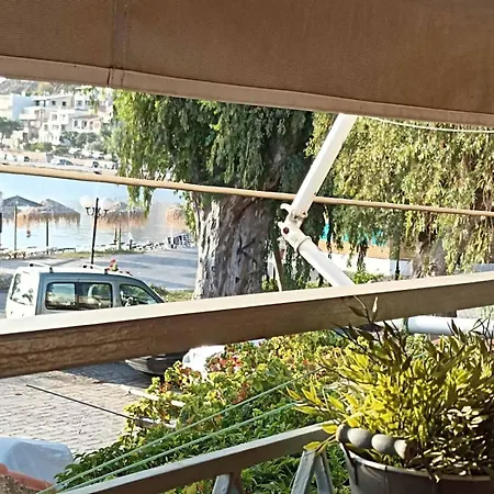 Irida Seafront Appartement