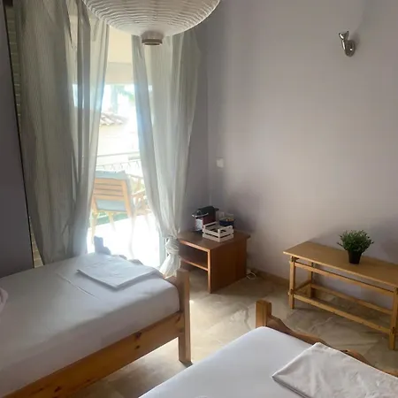 Irida Seafront Appartement Kivérion