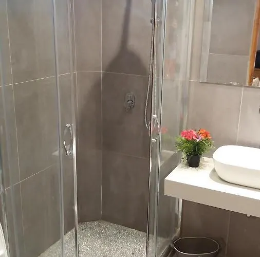 Next To The Sea * Kivérion